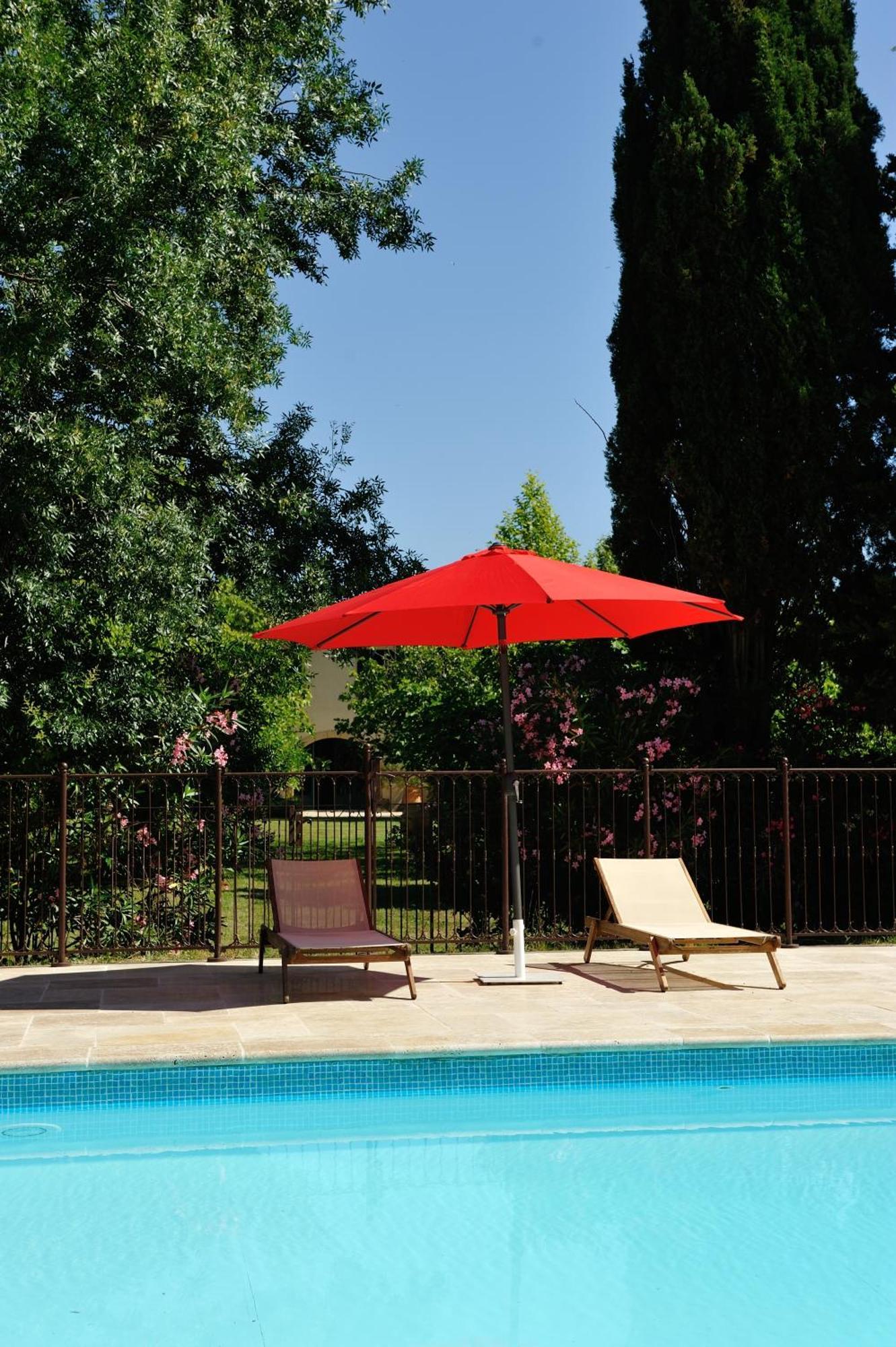 Chambres D'Hotes Domaine Des Machottes Grans Exterior photo