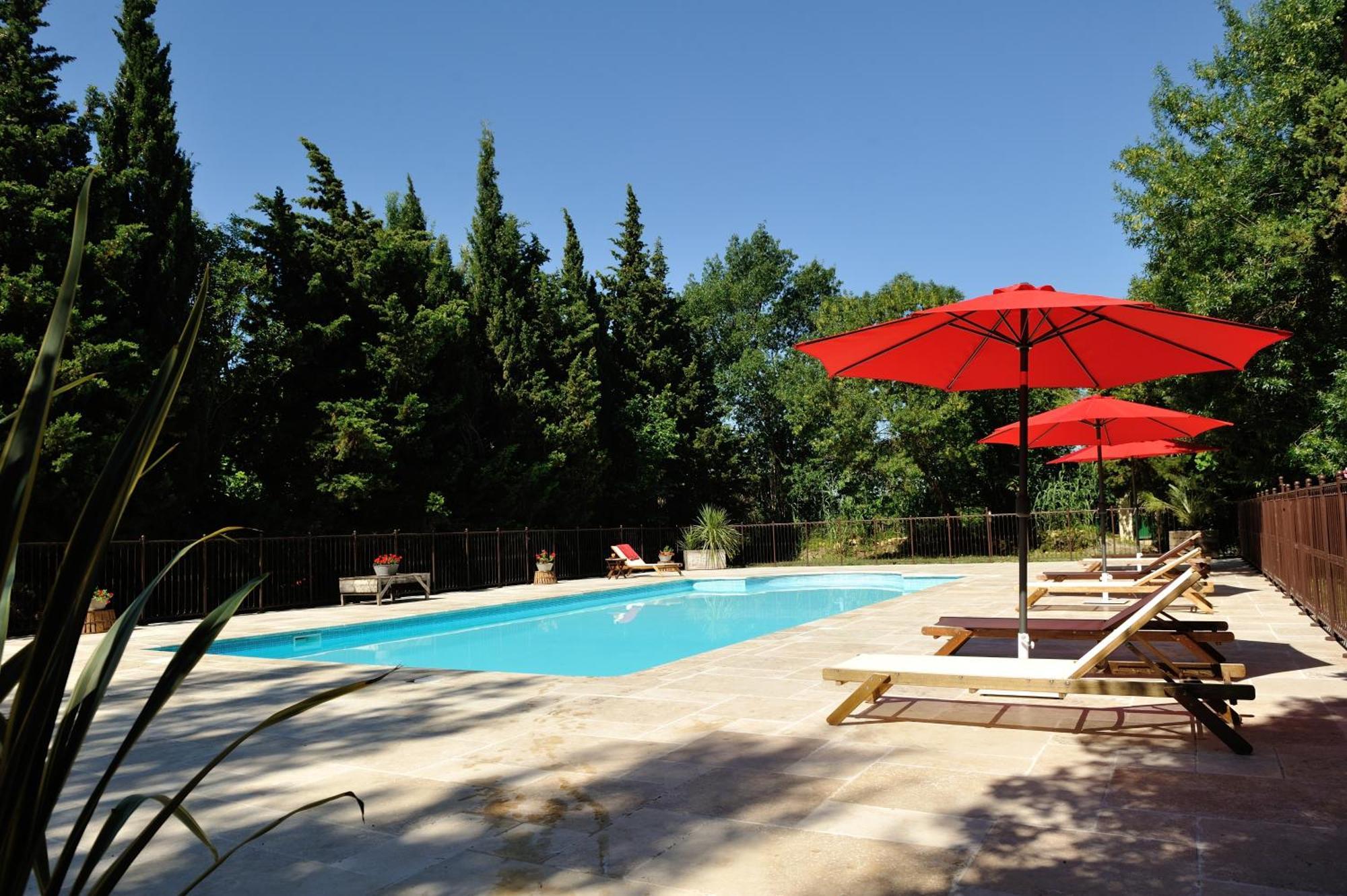 Chambres D'Hotes Domaine Des Machottes Grans Exterior photo